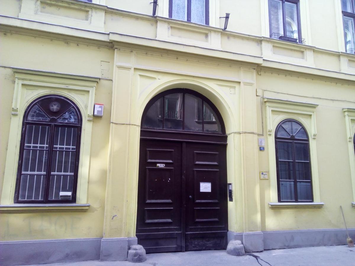 Operahouse Hostel Budapesta
